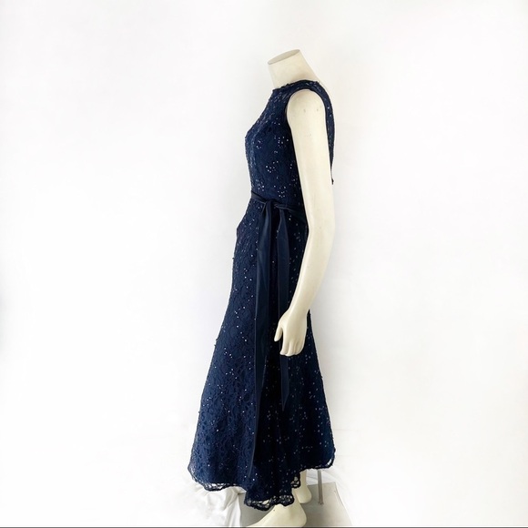 Morilee by Madeline Garder Navy Blue Lace Dress size 4 - Picture 6 of 9